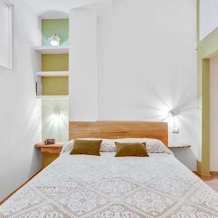 Madame Bari' Suite Apt In The Heart Of Bari Exterior foto