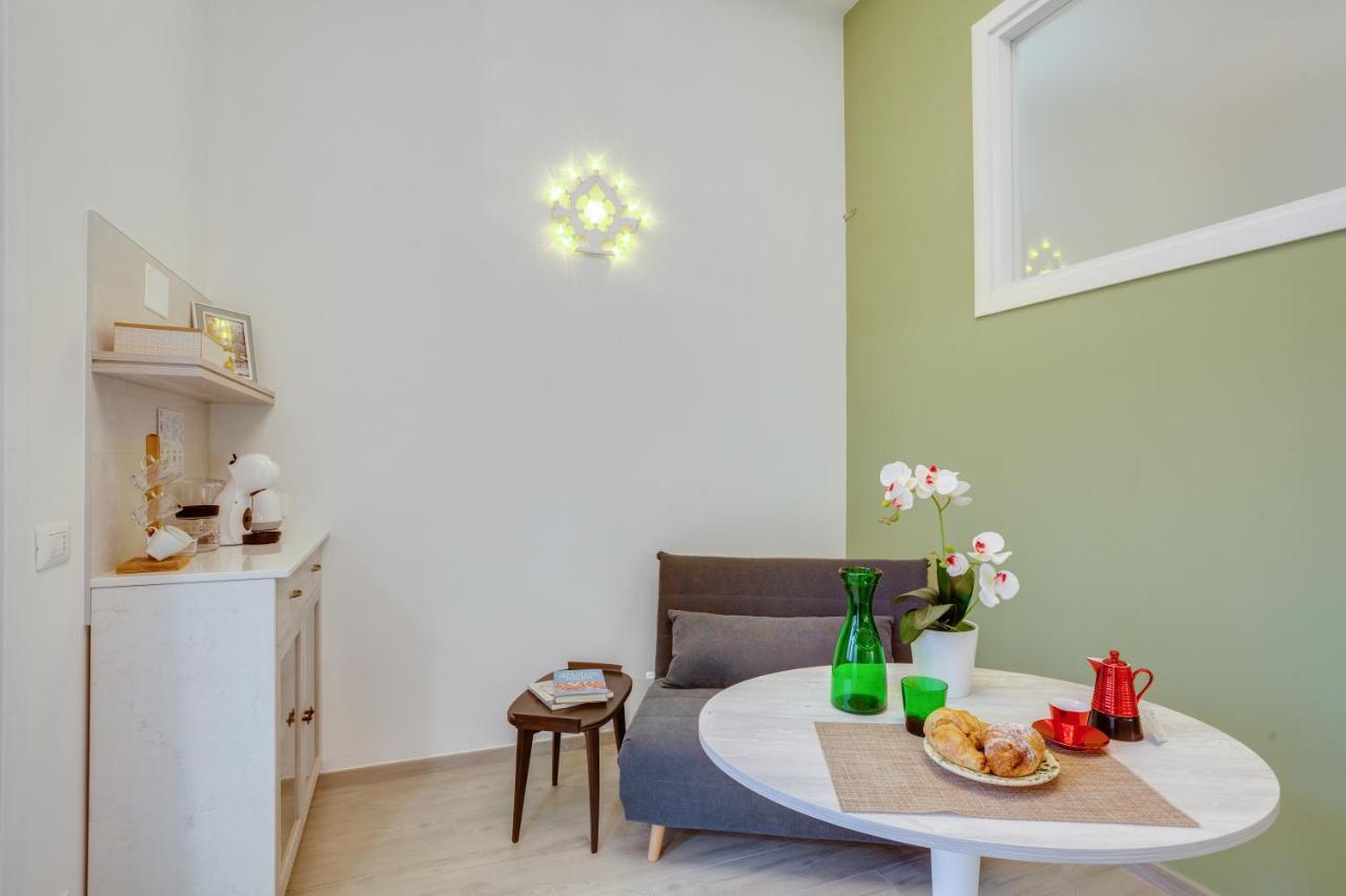 Madame Bari' Suite Apt In The Heart Of Bari Exterior foto