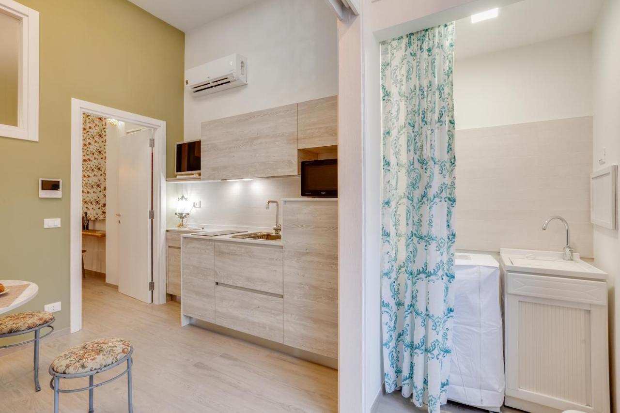 Madame Bari' Suite Apt In The Heart Of Bari Exterior foto