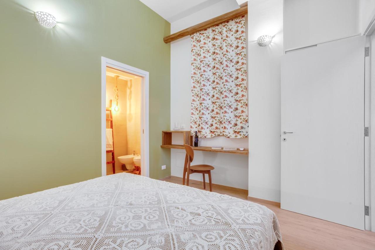 Madame Bari' Suite Apt In The Heart Of Bari Exterior foto