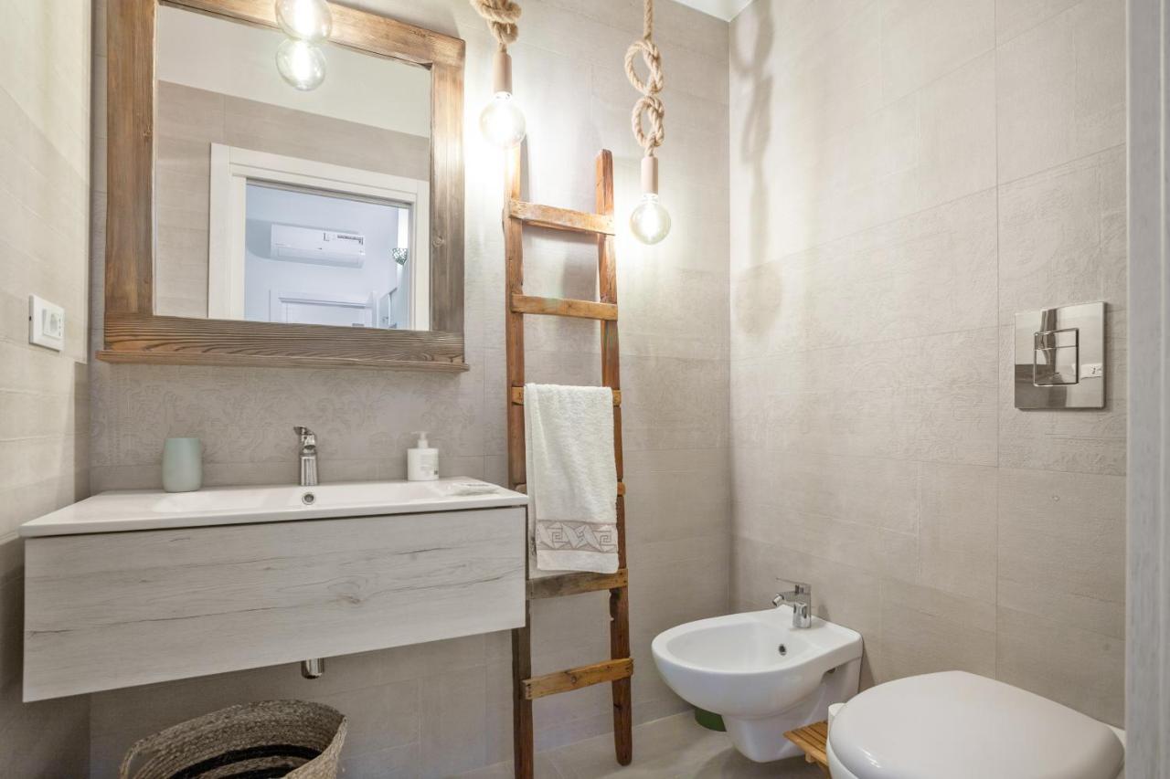 Madame Bari' Suite Apt In The Heart Of Bari Exterior foto