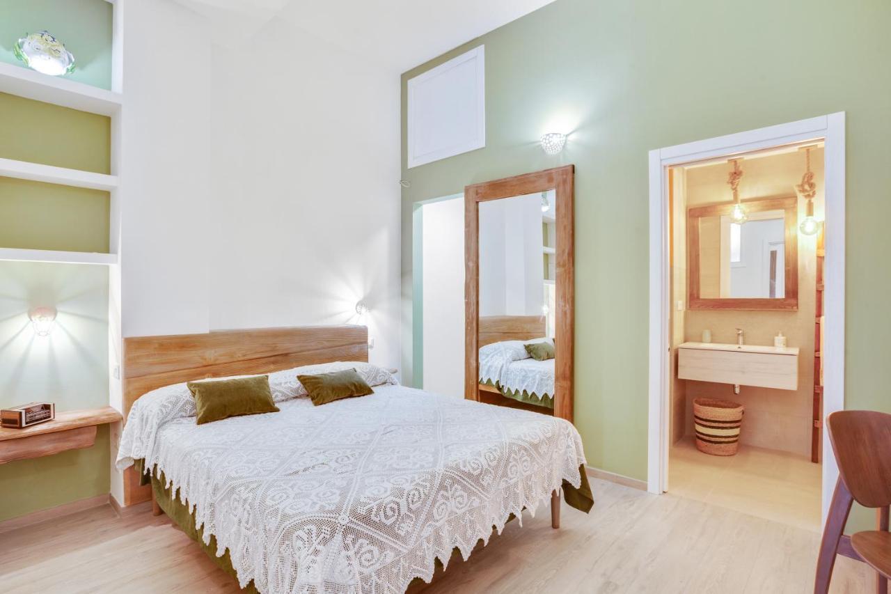 Madame Bari' Suite Apt In The Heart Of Bari Exterior foto